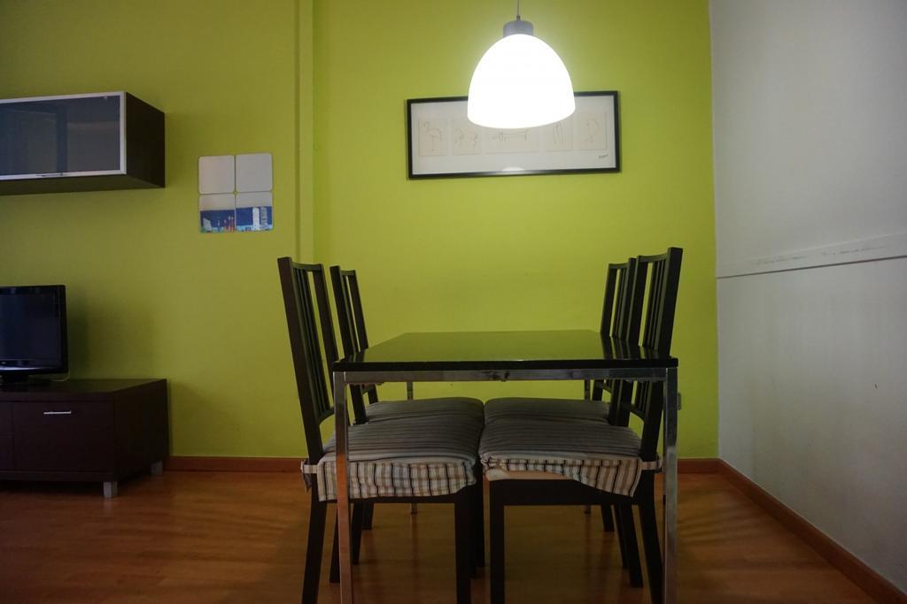 ברצלונה Aparteasy - Montjuic & Fira מראה חיצוני תמונה